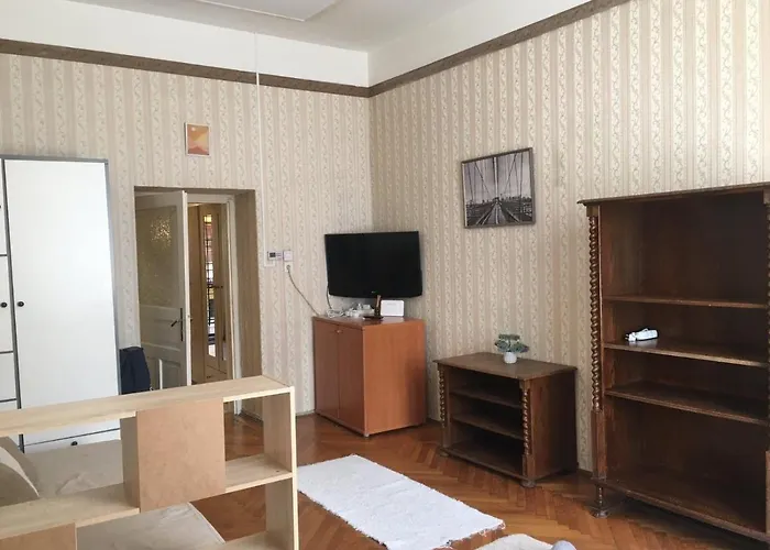 Cozy Flat At Stadionok M Station Apartament Budapesta